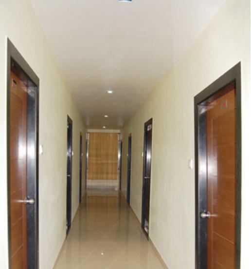 Balaji Grand Hotel Kakinada Ngoại thất bức ảnh