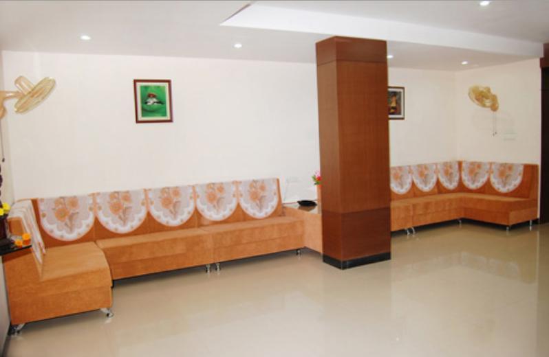 Balaji Grand Hotel Kakinada Ngoại thất bức ảnh