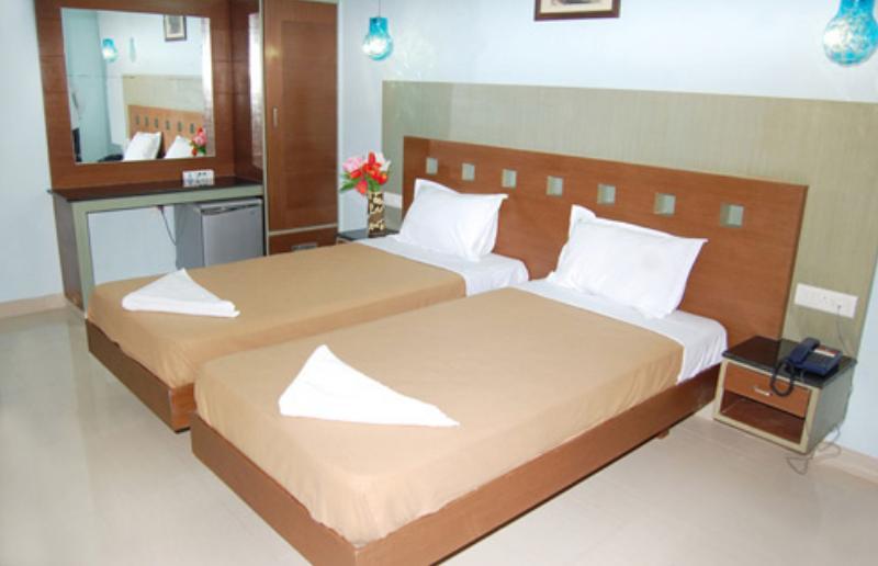 Balaji Grand Hotel Kakinada Phòng bức ảnh