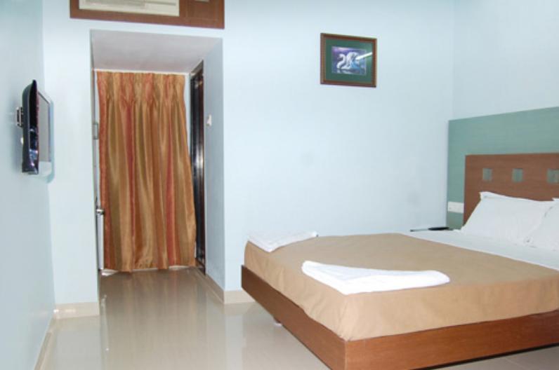 Balaji Grand Hotel Kakinada Ngoại thất bức ảnh