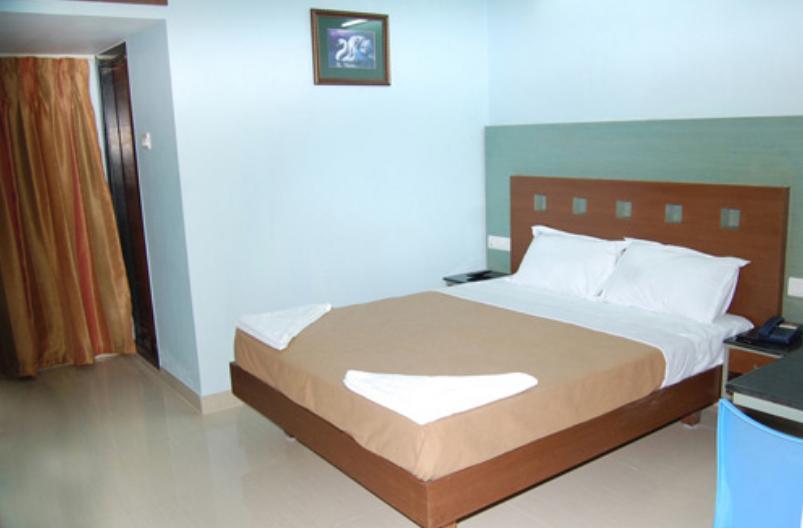 Balaji Grand Hotel Kakinada Phòng bức ảnh