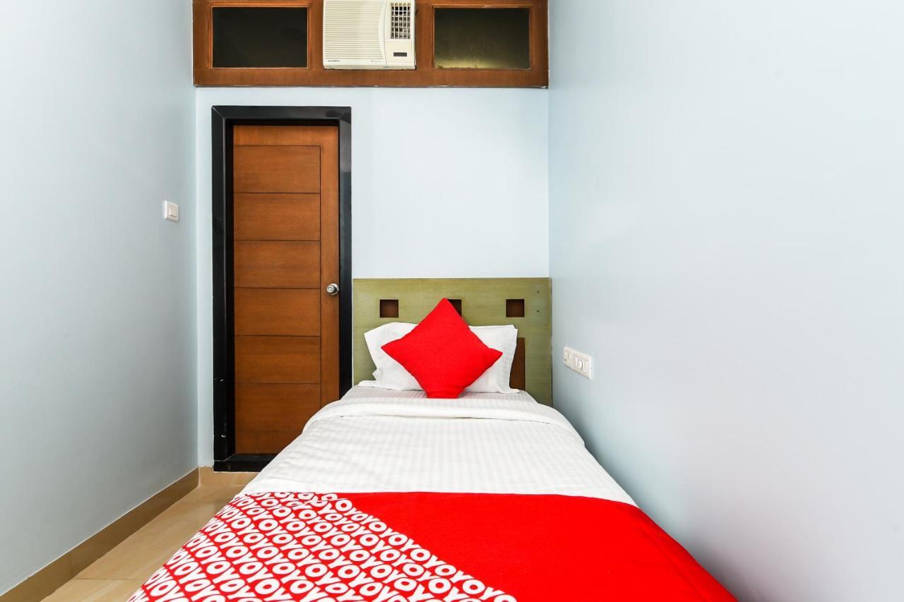 Balaji Grand Hotel Kakinada Ngoại thất bức ảnh