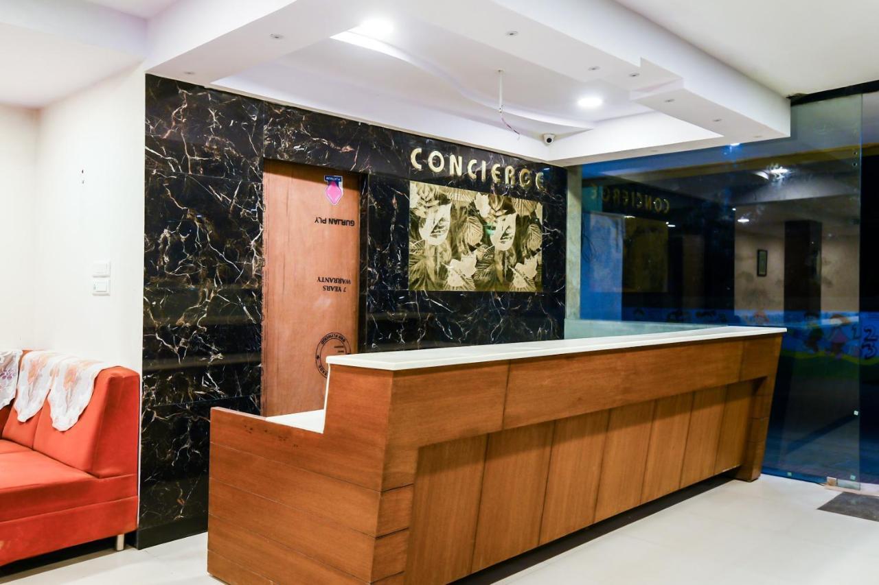Balaji Grand Hotel Kakinada Ngoại thất bức ảnh
